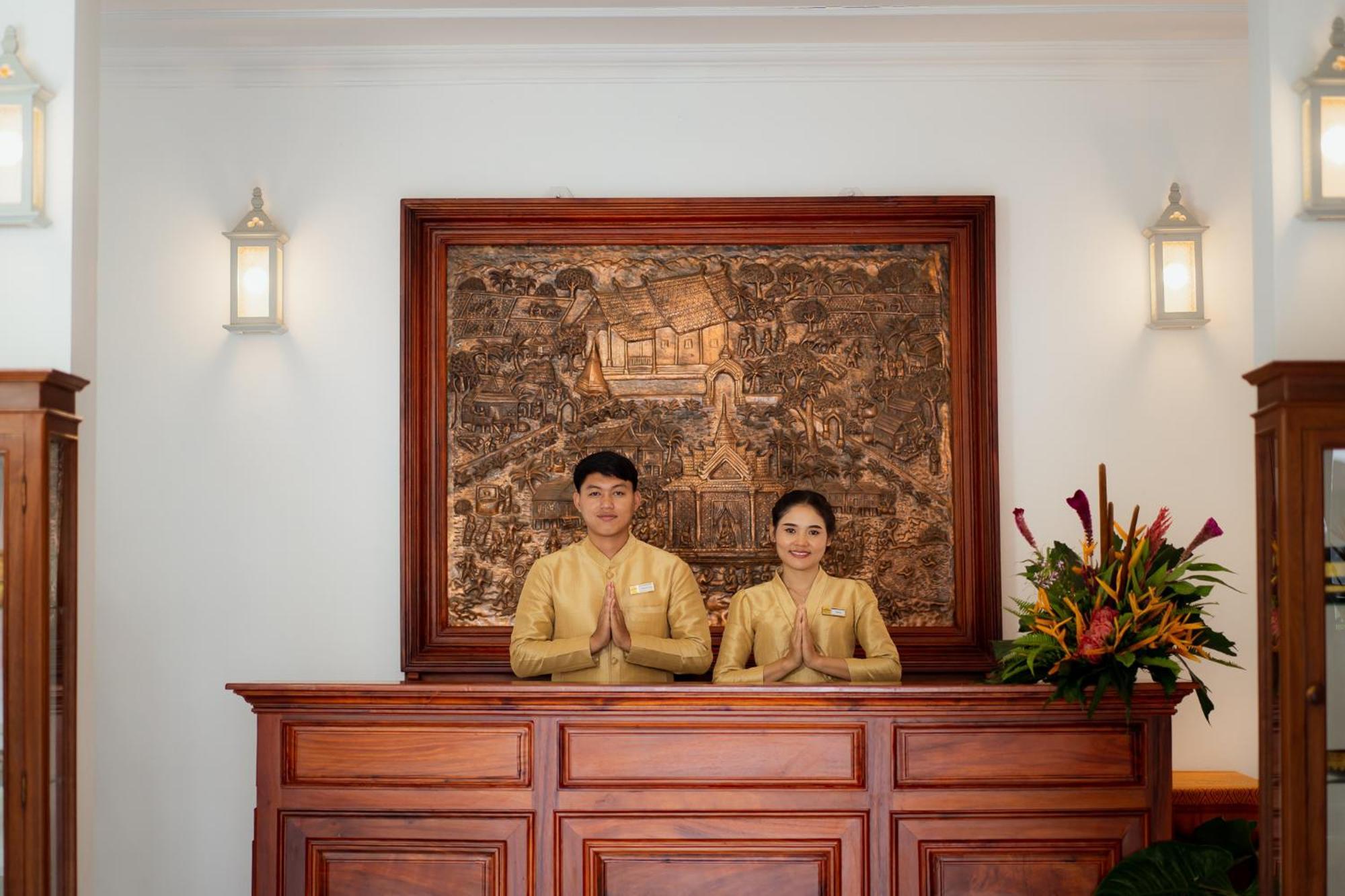 Villa Santi Hotel Luang Prabang Bagian luar foto