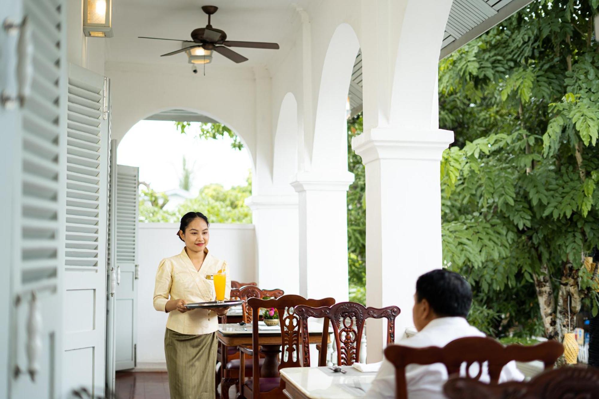 Villa Santi Hotel Luang Prabang Bagian luar foto